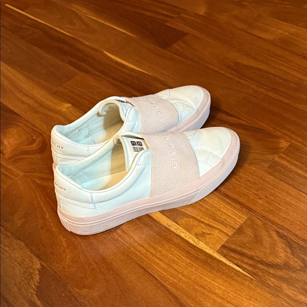 Givenchy Women's Sneakers in White and Light Pink - Picture 4 of 7